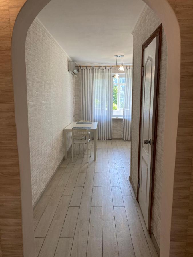Kolodeznaja 17 Apartamento Mykolaiv Exterior foto